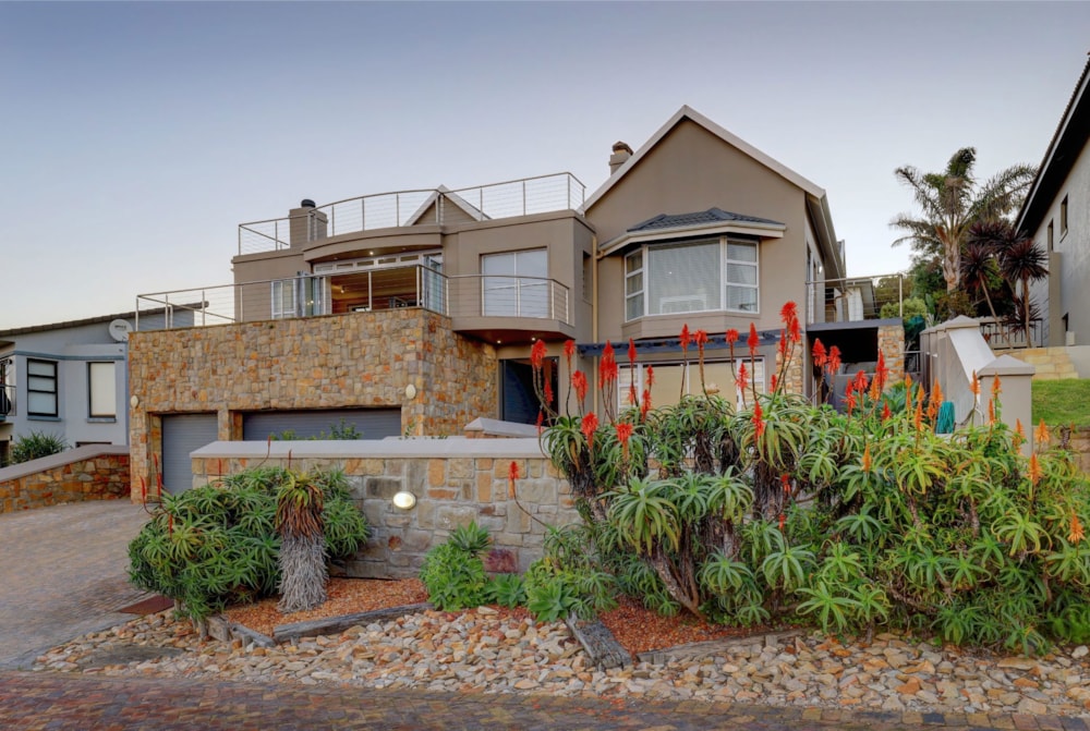Golf estate house for sale in Mossel Bay Golf Estate - 1MB1703596