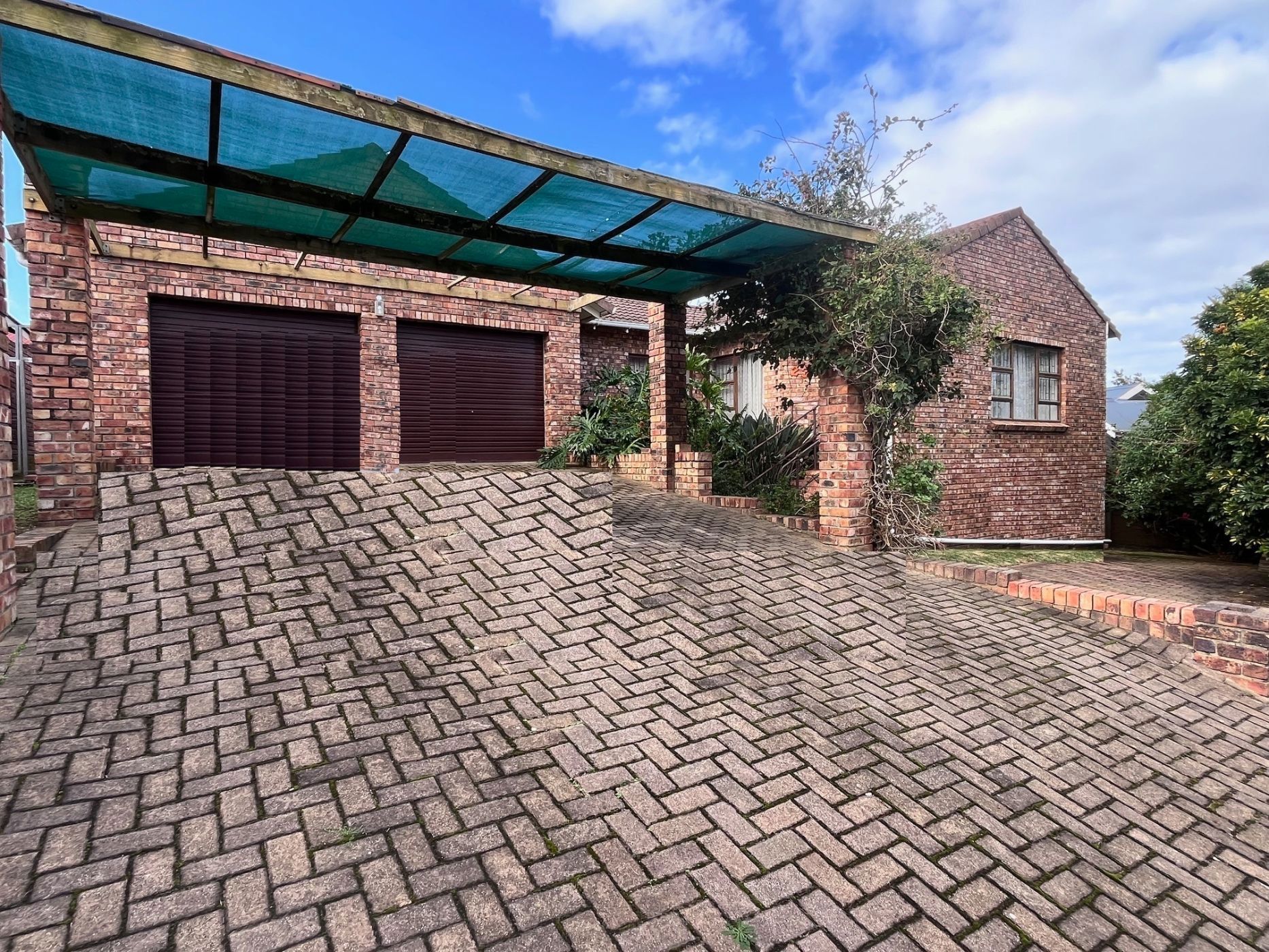 House for sale in Wave Crest - 1JF1725479