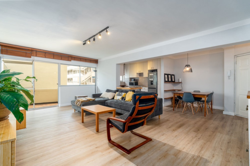 Apartment for sale in Mouille Point - AS1700838