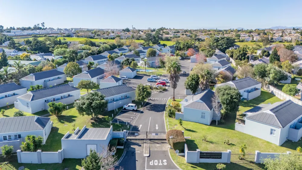 Security complex home sold in Goedemoed - DBV1703826 Security complex home sold in Goedemoed - DBV1703826