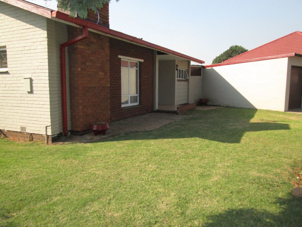 House for sale in Brenthurst - 1BJ1702814 House for sale in Brenthurst - 1BJ1702814