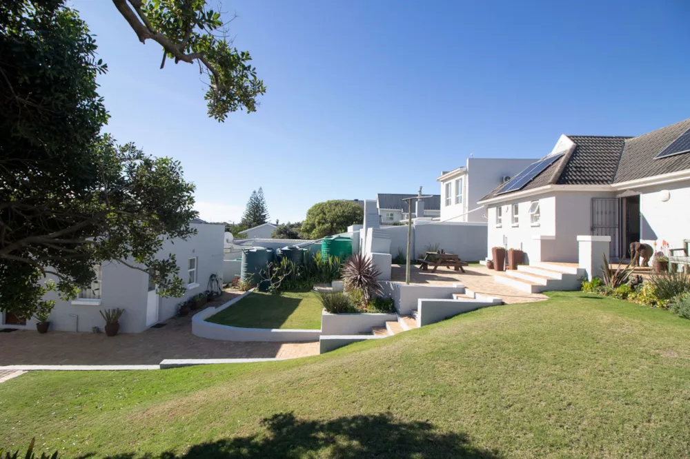 Beachfront villa sold in Cannon Rocks - 1KO1706336