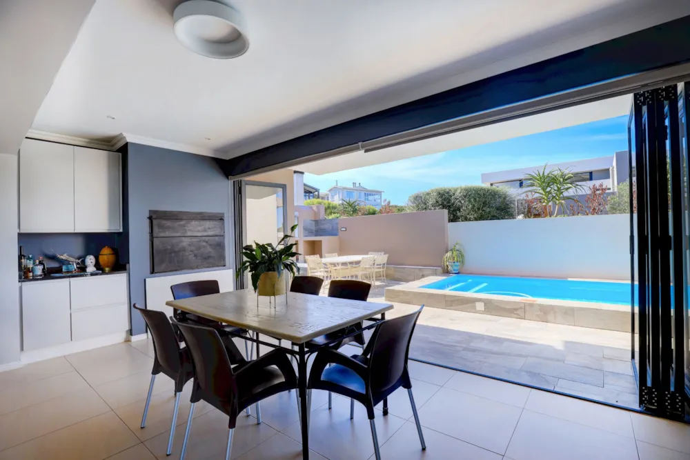 House for sale in Pinnacle Point Golf Estate - 1MB1446086