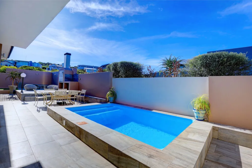 House for sale in Pinnacle Point Golf Estate - 1MB1446086