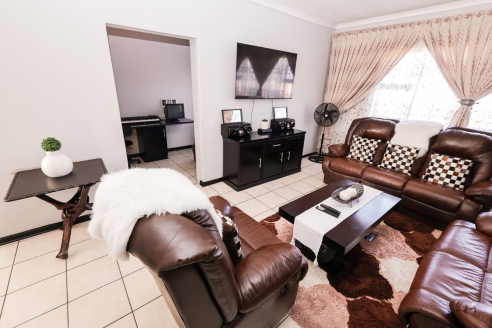 Single-storey house for sale in Sunnyridge, Newcastle - 1NW1704808 Single-storey house for sale in Sunnyridge, Newcastle - 1NW1704808