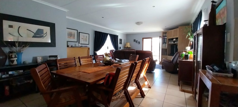 Single-storey house for sale in The Heads, Lydenburg, Mashishing - 1LY1704954 Single-storey house for sale in The Heads, Lydenburg, Mashishing - 1LY1704954