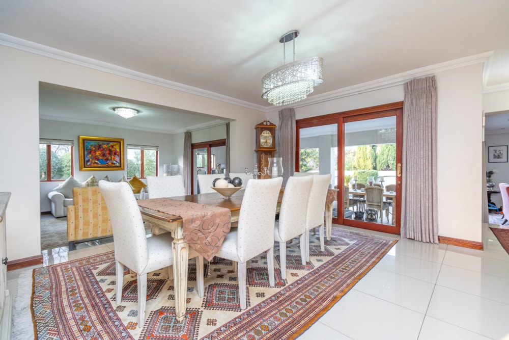 Double-storey house for sale in Dainfern Golf Estate - FW1703542 Double-storey house for sale in Dainfern Golf Estate - FW1703542