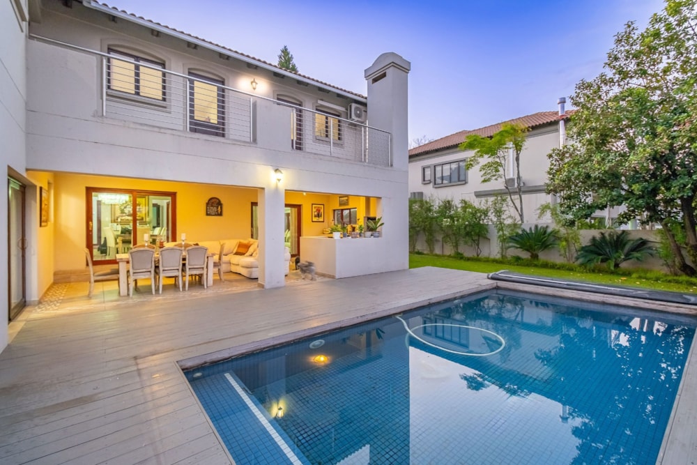 Double-storey house for sale in Dainfern Golf Estate - FW1703542 Double-storey house for sale in Dainfern Golf Estate - FW1703542