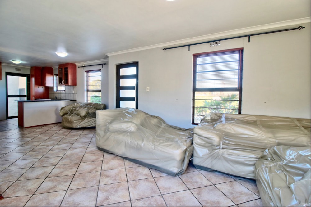 House let in Edgemead - 1PLA1704440 House let in Edgemead - 1PLA1704440