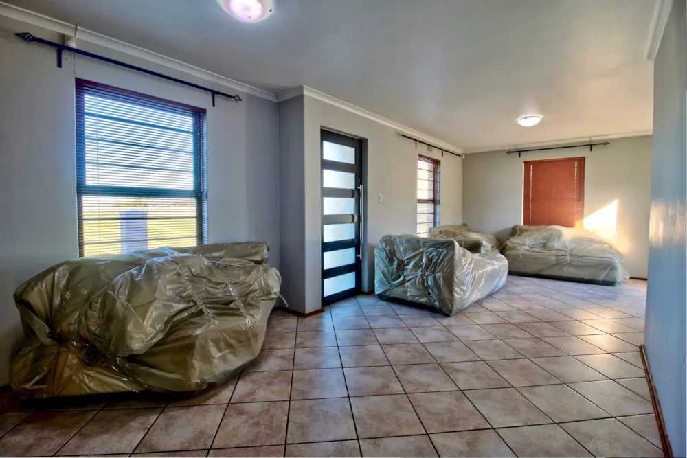 House let in Edgemead - 1PLA1704440 House let in Edgemead - 1PLA1704440