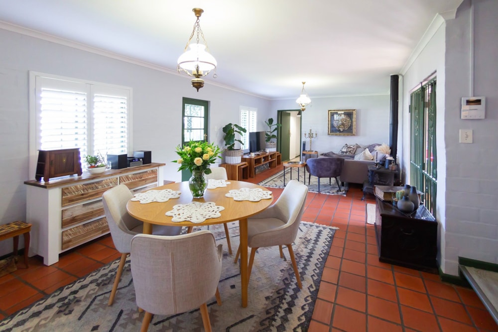 Double-storey house sold in Blouberg Rise - 1TV1705615 Double-storey house sold in Blouberg Rise - 1TV1705615