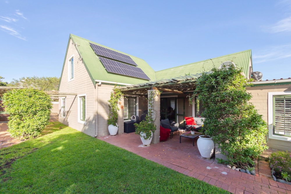 Double-storey house sold in Blouberg Rise - 1TV1705615 Double-storey house sold in Blouberg Rise - 1TV1705615