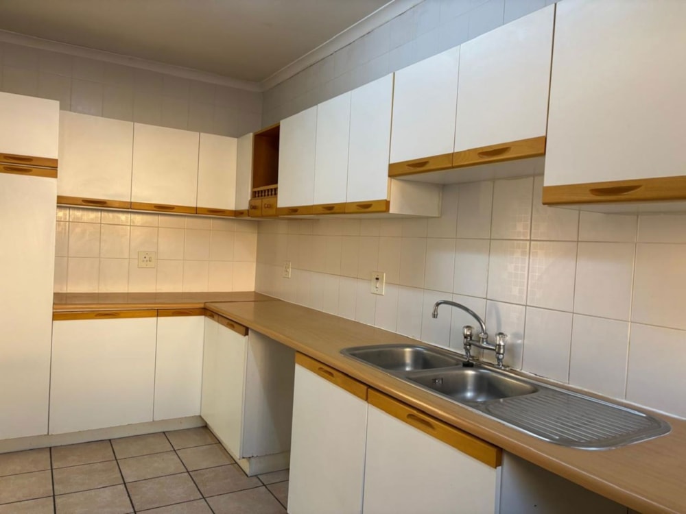 Townhouse for sale in Montrose - 1PM1705241