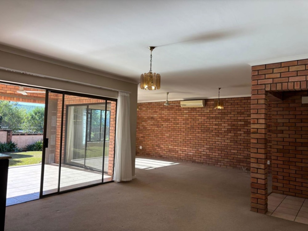 Townhouse for sale in Montrose - 1PM1705241