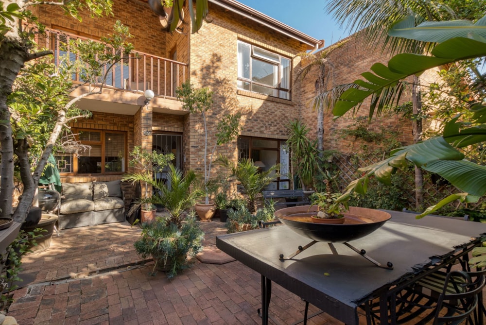 Townhouse sold in Die Wingerd, Somerset West - SW1706116