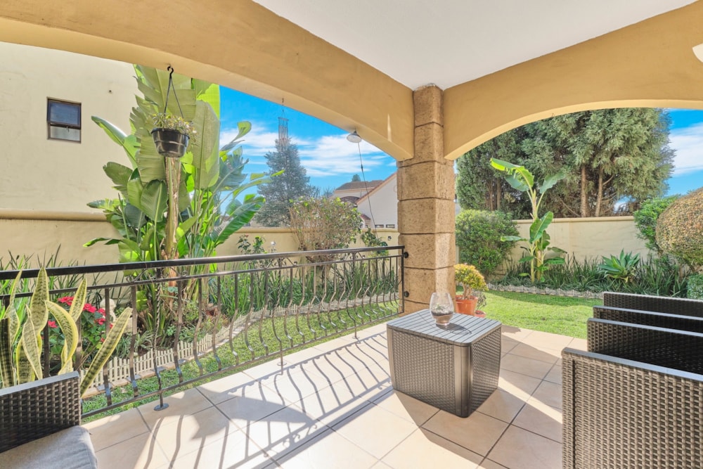 Security complex home for sale in River Club, Sandton - HP1708952 Security complex home for sale in River Club, Sandton - HP1708952