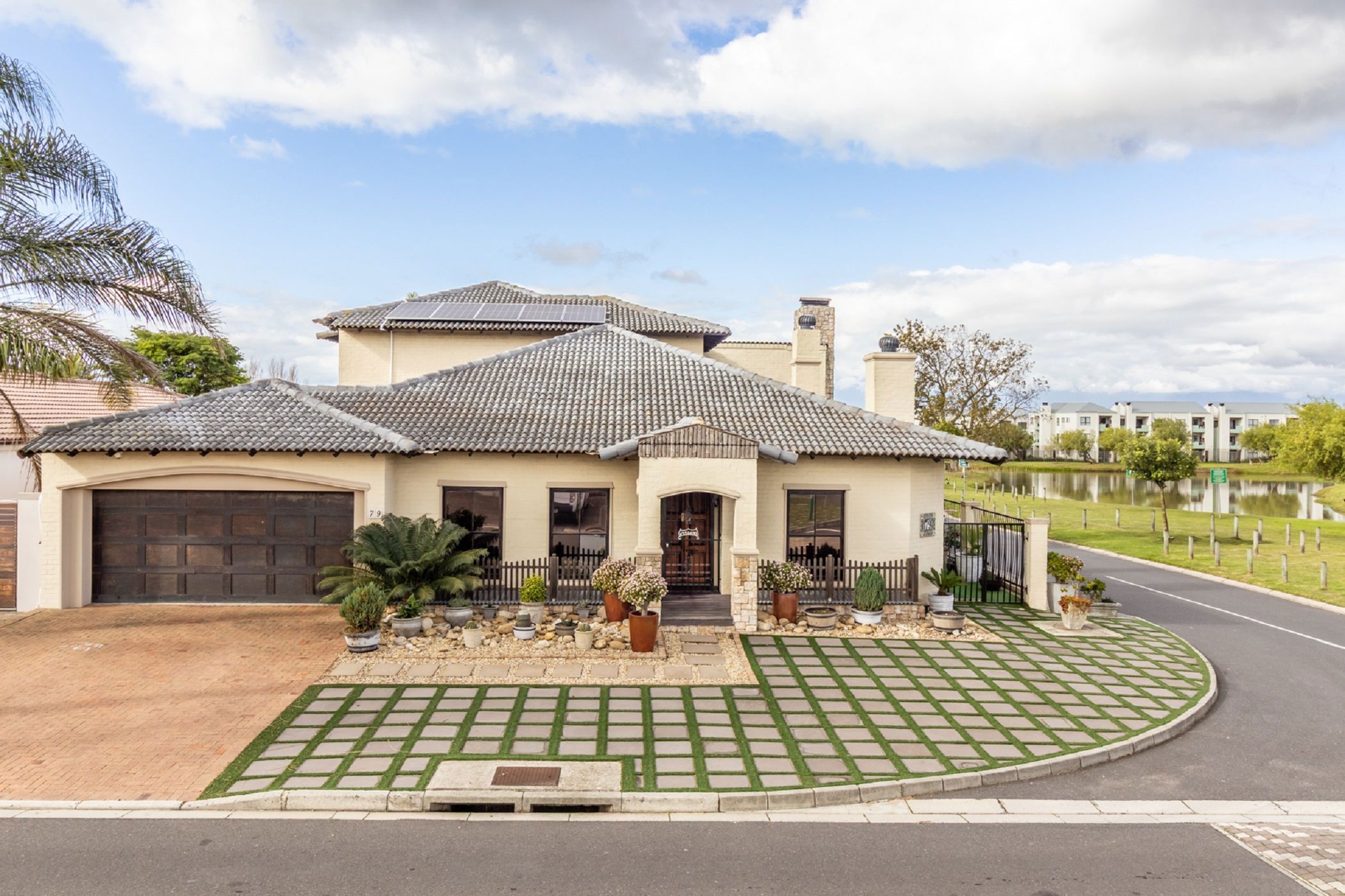 Double-storey house for sale in Kleinbron Park - 1BC1703508