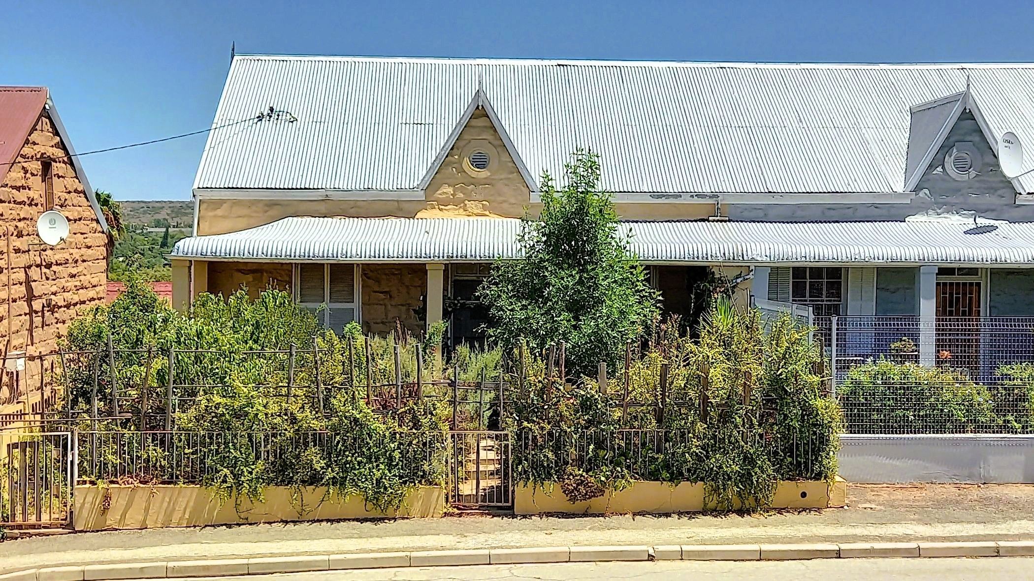 House for sale in Oudtshoorn North - 1OU1685228