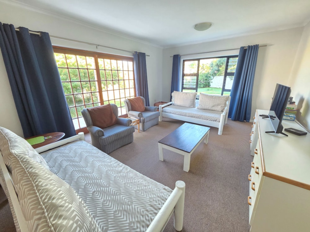 House let in Hermanus Heights - ONL1706465 House let in Hermanus Heights - ONL1706465