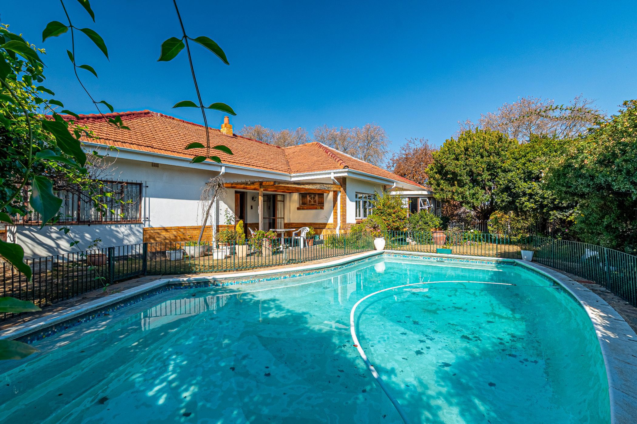 House sold in Parktown North - HP1705443