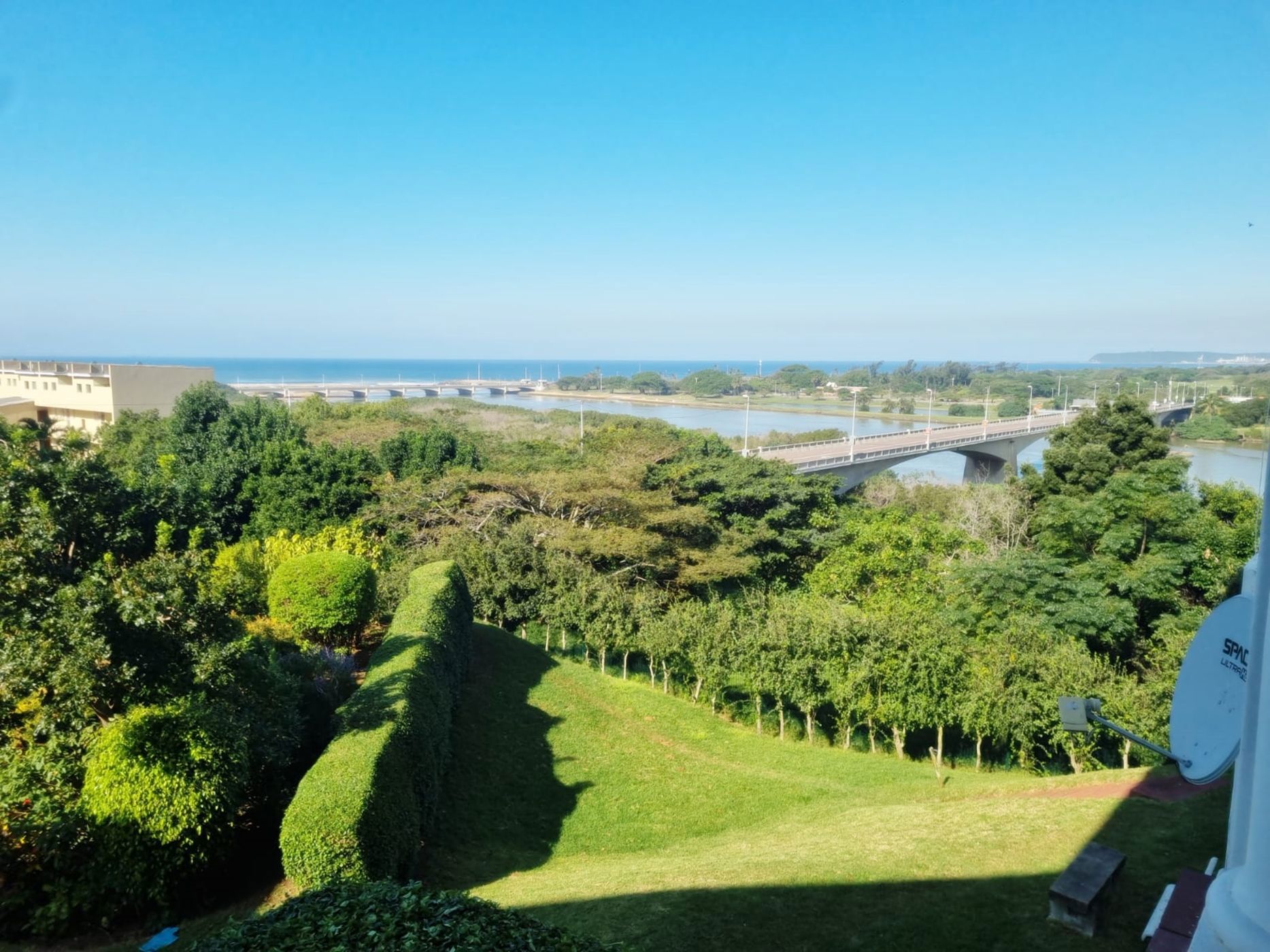 Apartment let in Riverside, Durban North - 1ND1702954