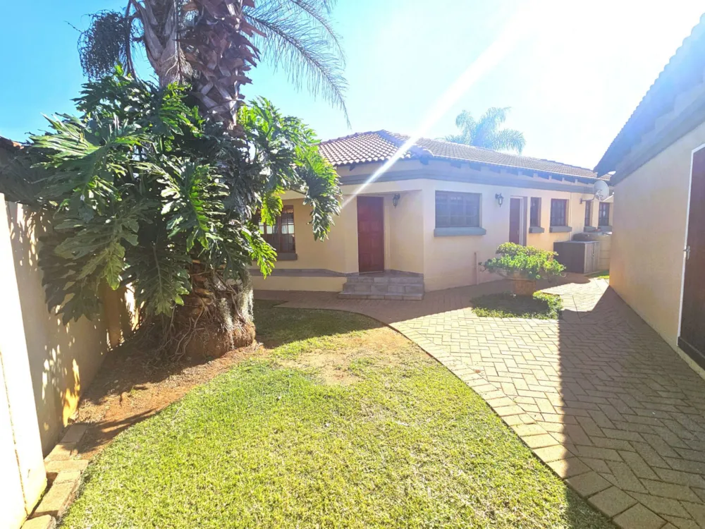 Security complex home let in Melodie - 1HR1747495
