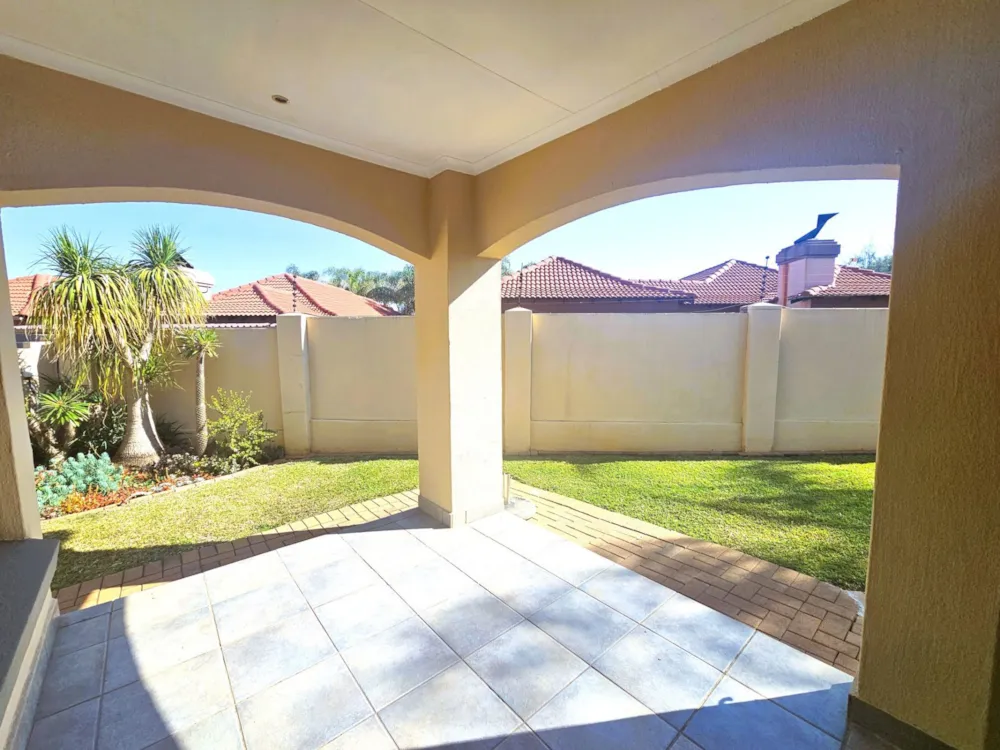 Security complex home let in Melodie - 1HR1747495