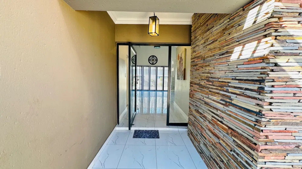 House for sale in Leloko Estate - 1HR1703172