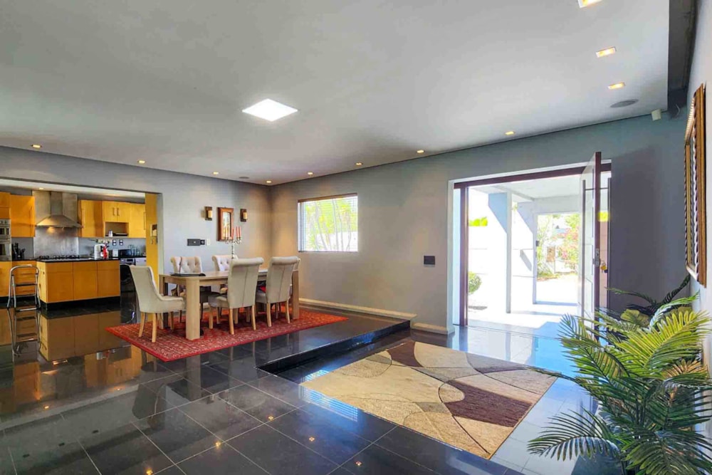 Single-storey house sold in Milnerton Ridge - 1TV1693989 Single-storey house sold in Milnerton Ridge - 1TV1693989