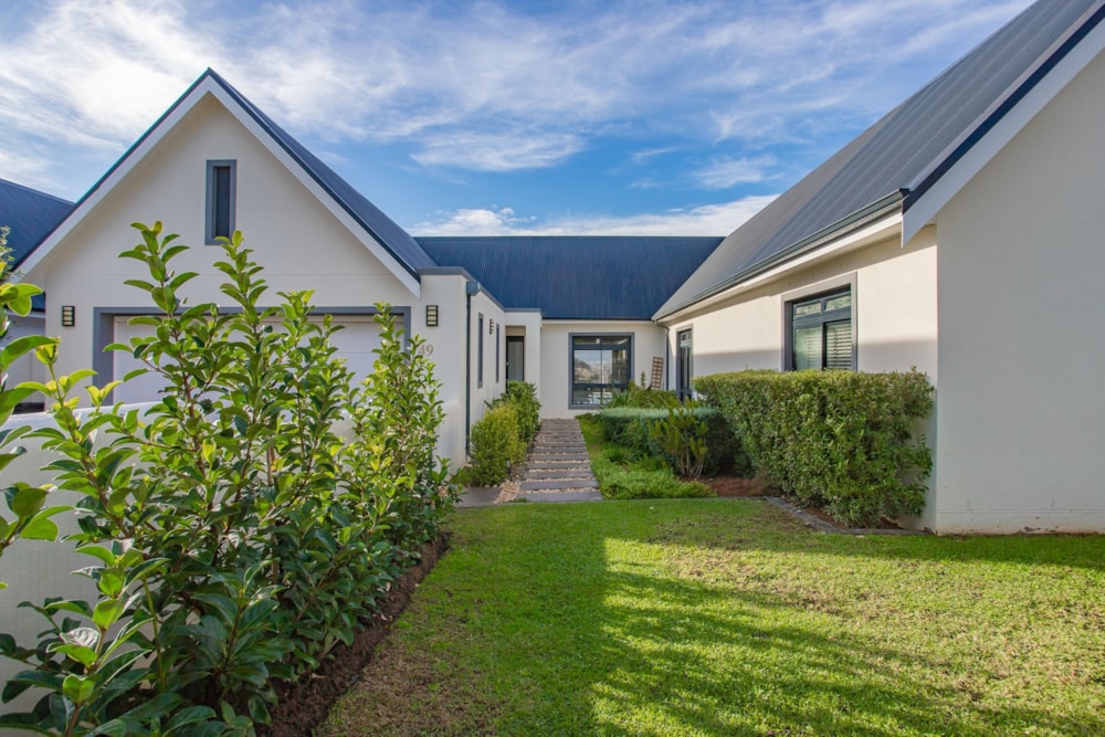 House for sale in Paarl South - TK1705697 House for sale in Paarl South - TK1705697