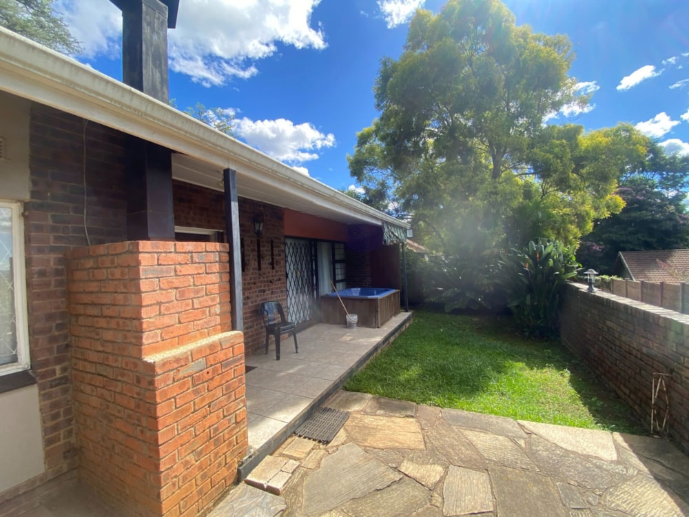 Single-storey house for sale in Prestbury - 1PM1703816