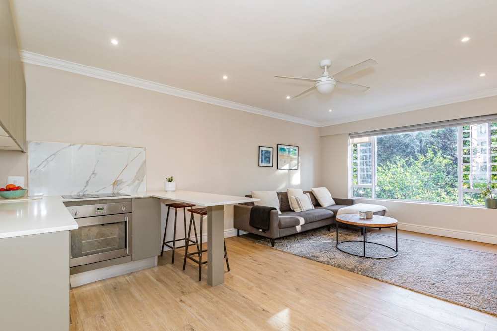 Apartment sold in Rondebosch - KW1704123 Apartment sold in Rondebosch - KW1704123