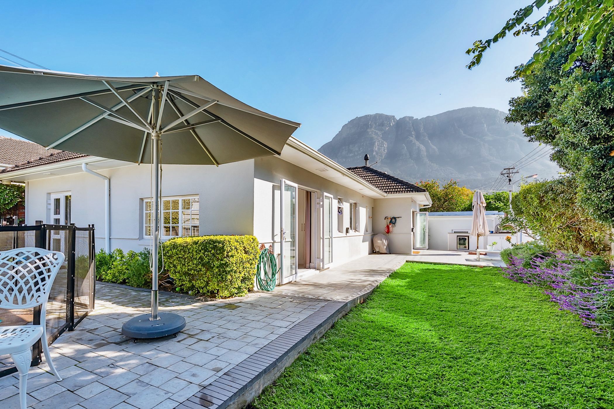 House sold in Bishopscourt Village - KW1700957