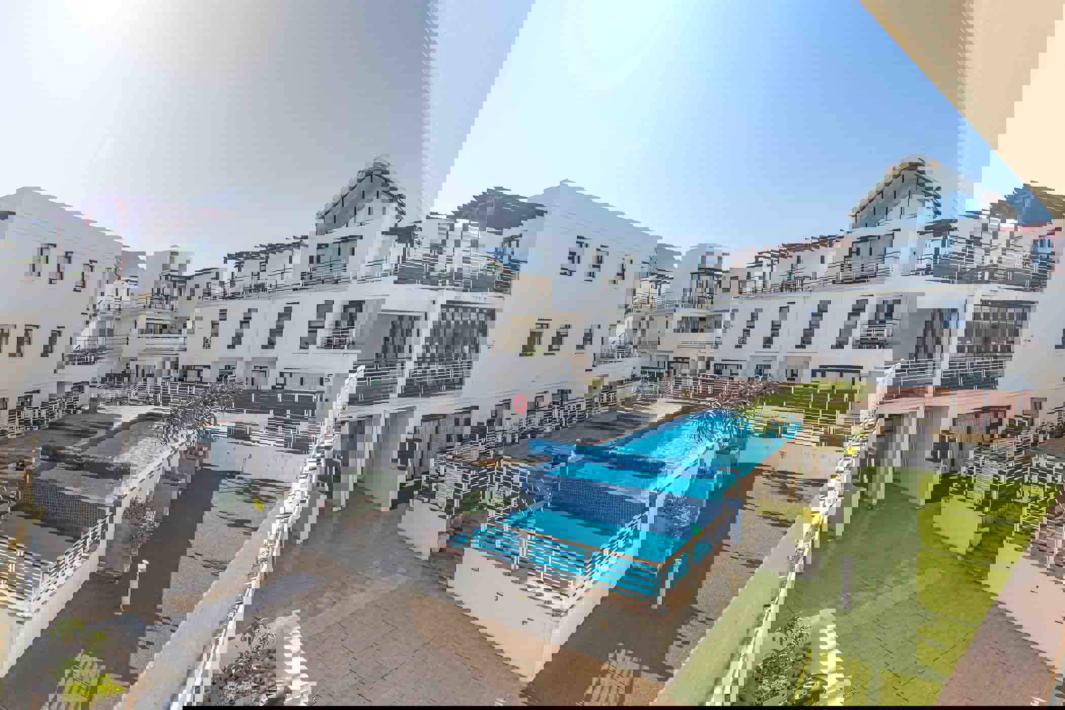 Apartment sold in Big Bay - 1TV1704942