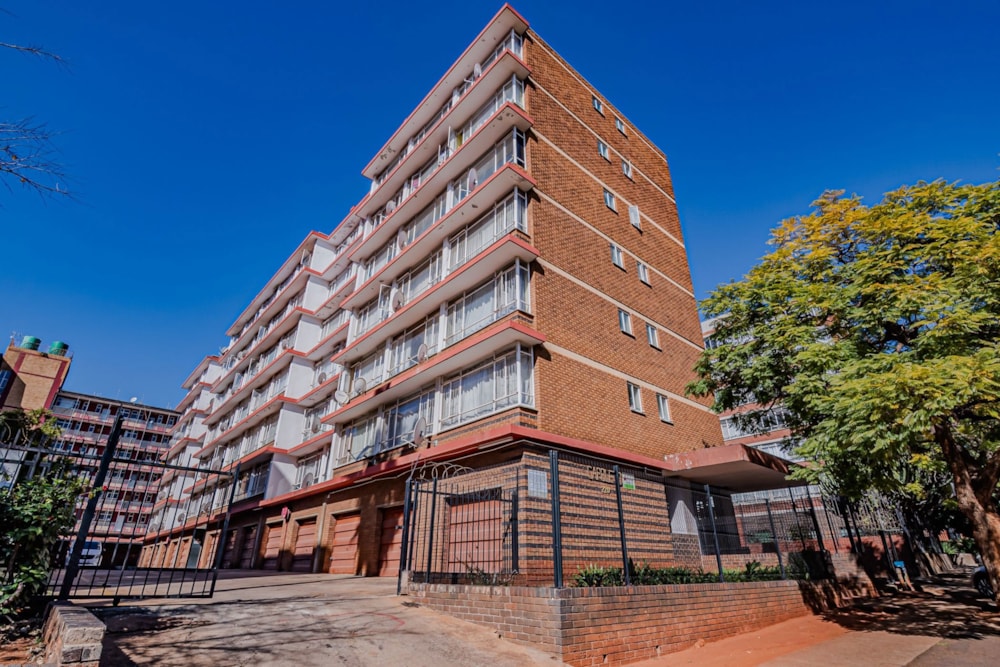 Apartment for sale in Muckleneuk - PT1702833 Apartment for sale in Muckleneuk - PT1702833