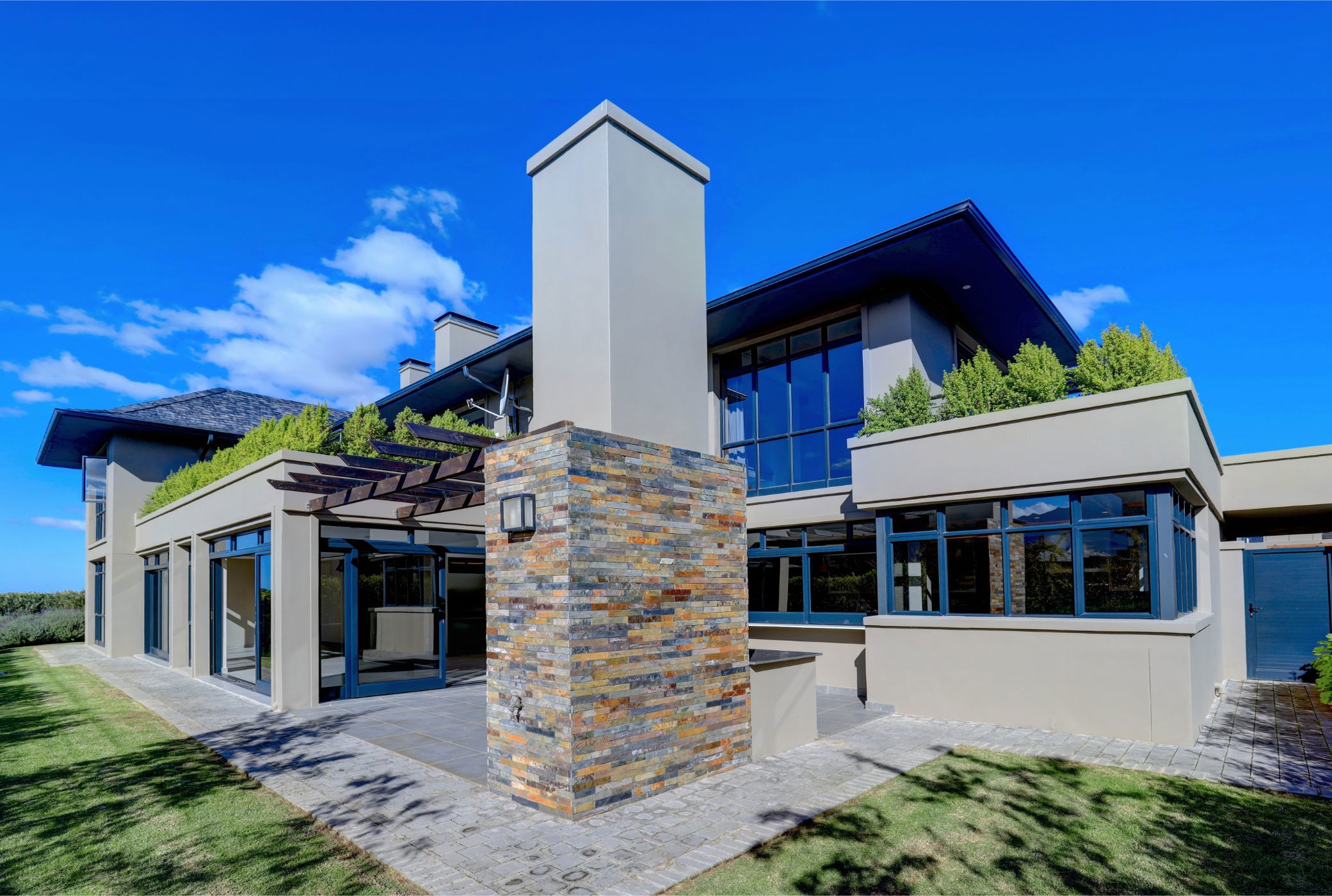 Double-storey house let in Noem Noem - GEO1699129