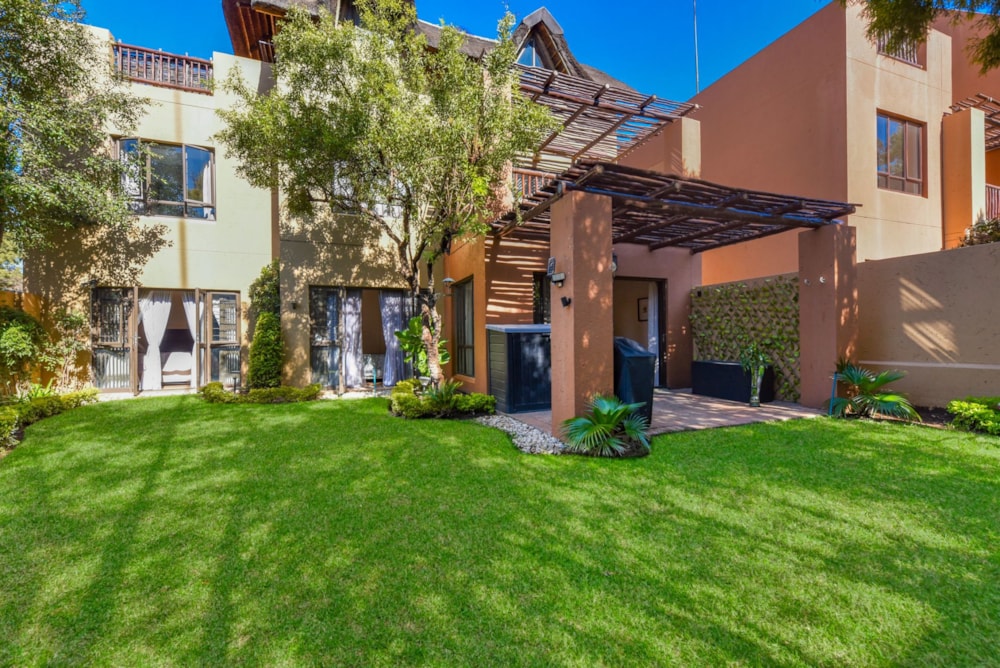 Garden apartment for sale in Lonehill - FW1704170 Garden apartment for sale in Lonehill - FW1704170