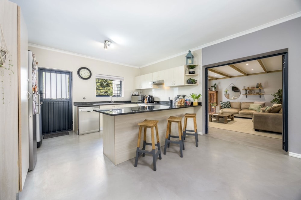 Security estate home for sale in Uitzicht, Durbanville - DBV1704842