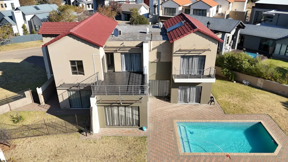 Double-storey house to rent in Copperleaf - 1CU1746011 Double-storey house to rent in Copperleaf - 1CU1746011