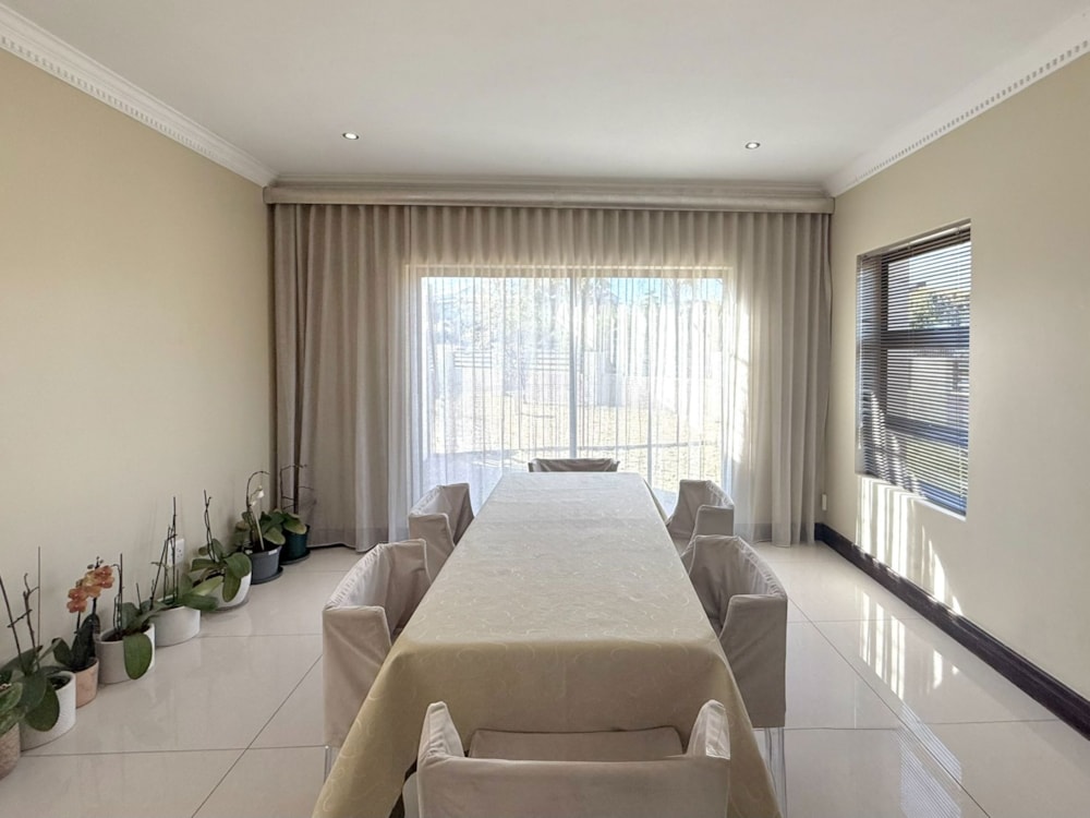 Double-storey house let in Copperleaf - 1CU1705562