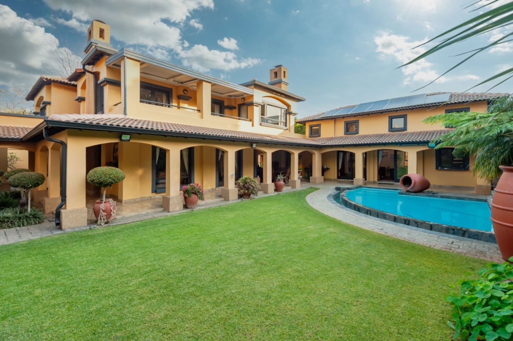 Double-storey house for sale in Bedfordview - BED1706984 Double-storey house for sale in Bedfordview - BED1706984