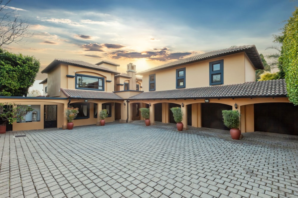 Double-storey house for sale in Bedfordview - BED1706984 Double-storey house for sale in Bedfordview - BED1706984