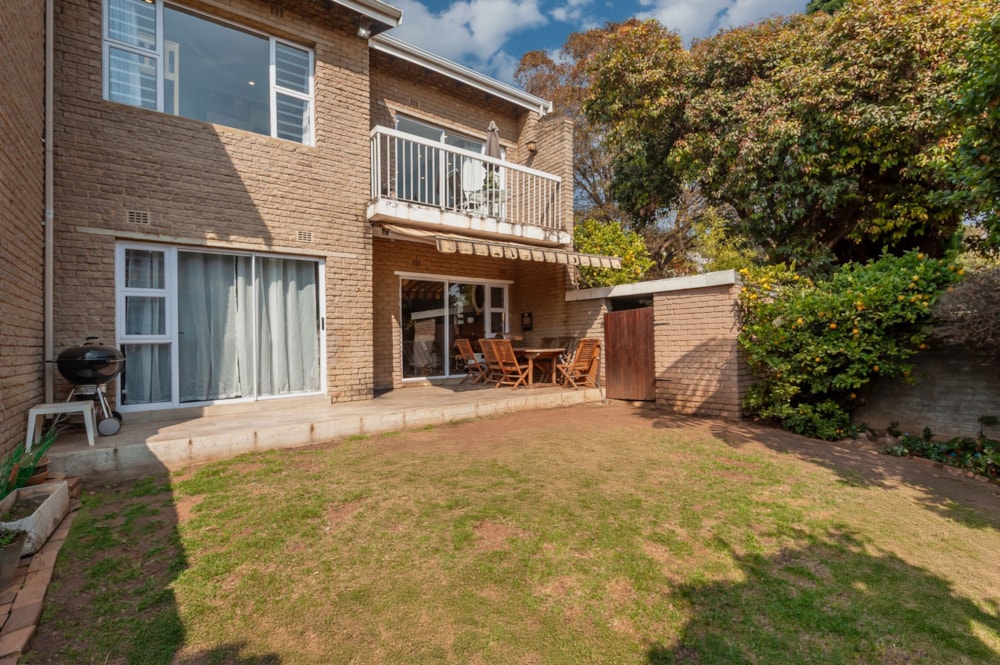 Townhouse for sale in Bedford Park - BED1712135