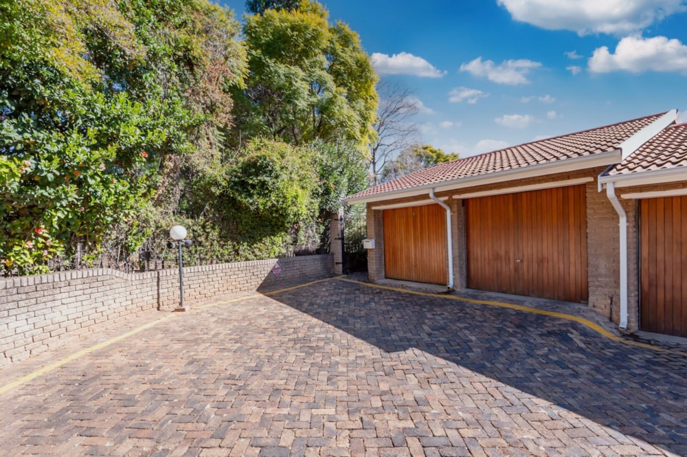 Townhouse for sale in Bedford Park - BED1706701