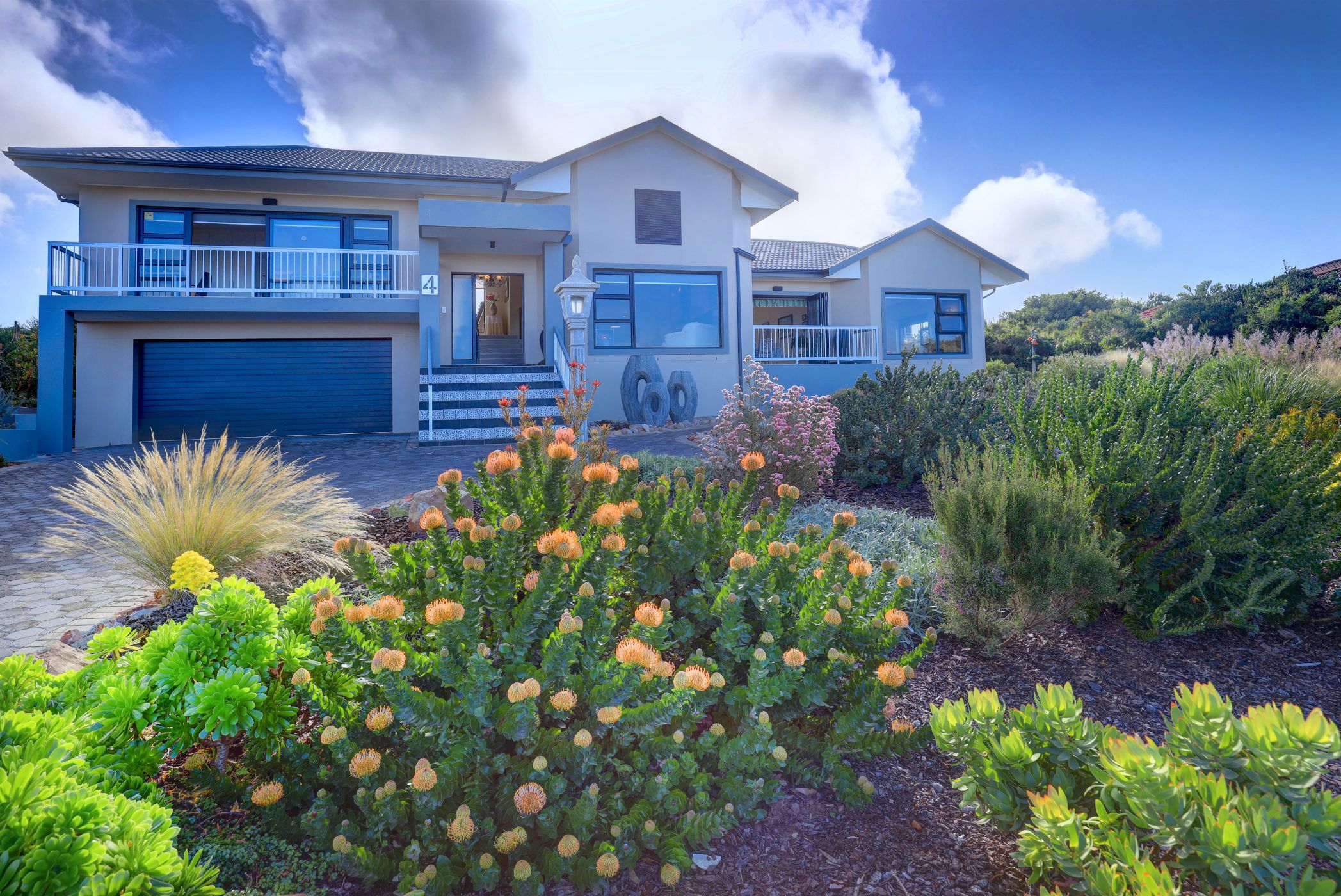 House for sale in Village on Sea - 1MB1706936