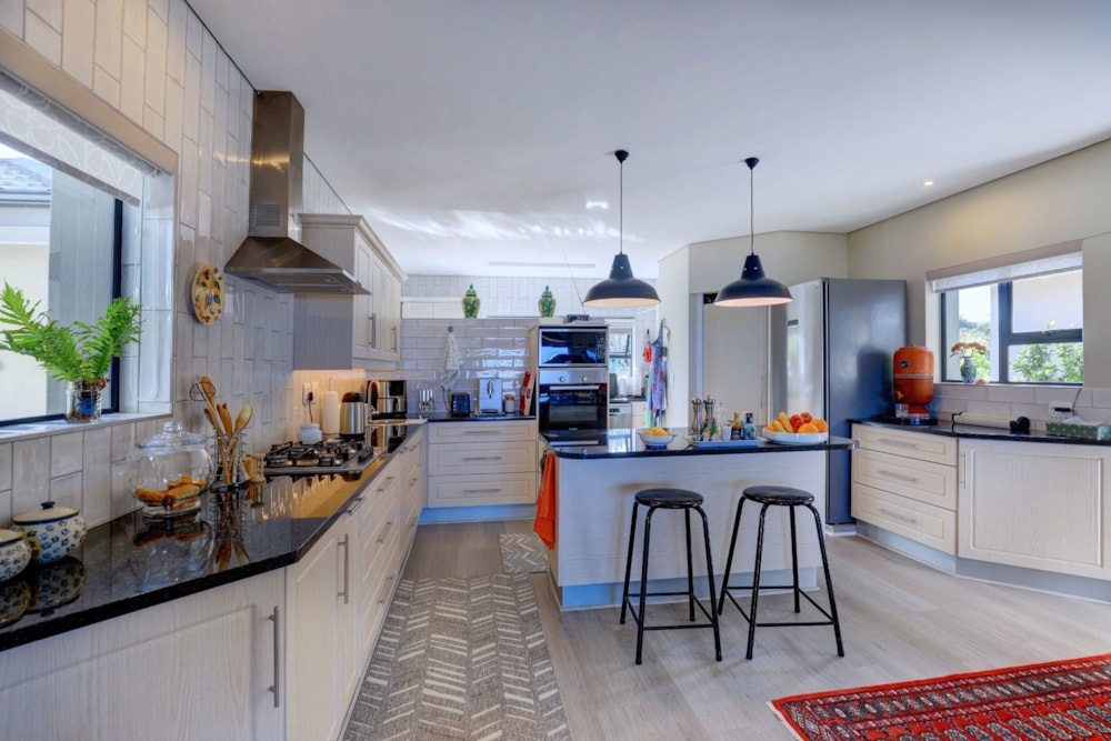 House for sale in Village on Sea - 1MB1706936