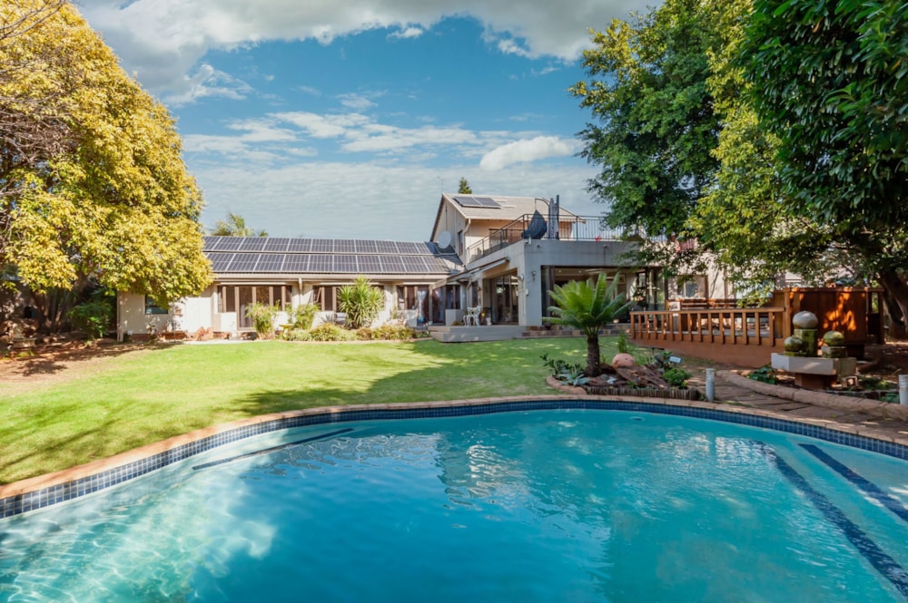 House for sale in Bedfordview - BED1705923 House for sale in Bedfordview - BED1705923