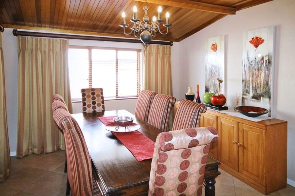 House for sale in Bedfordview - BED1705923 House for sale in Bedfordview - BED1705923