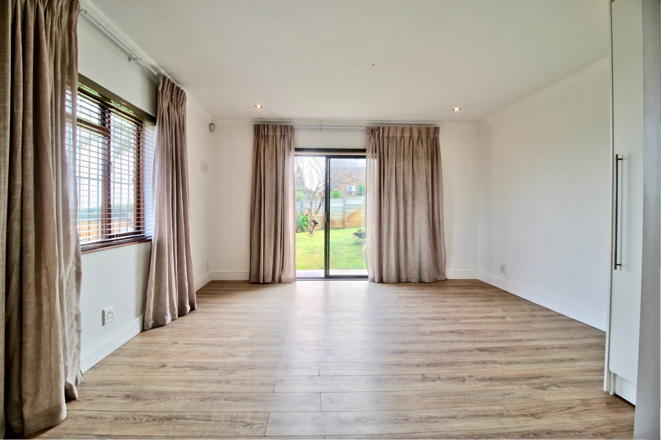 Apartment to rent in Plattekloof - 1PLA1707060