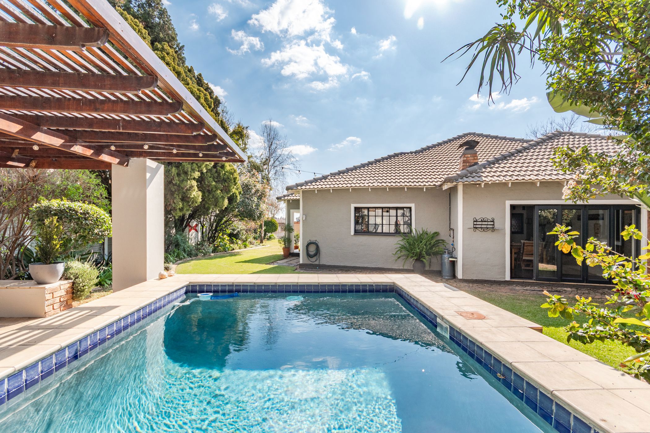 House sold in Northmead - EN1708194